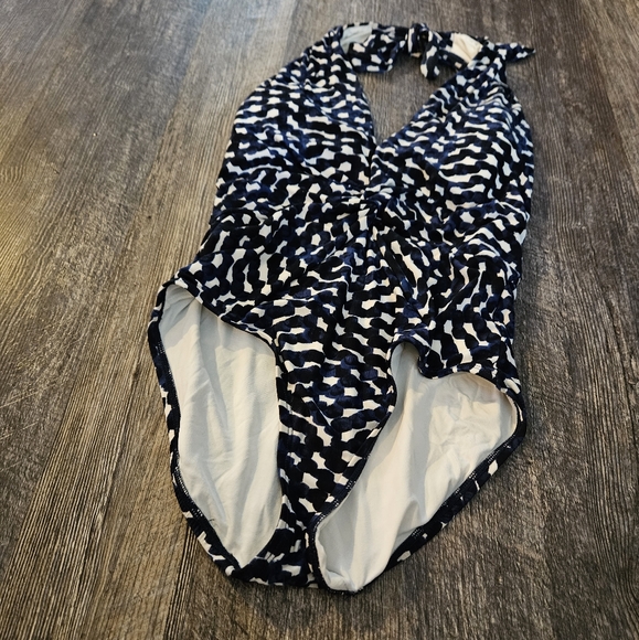 Robin piccone Audrey halter swimsuit - Picture 6 of 9